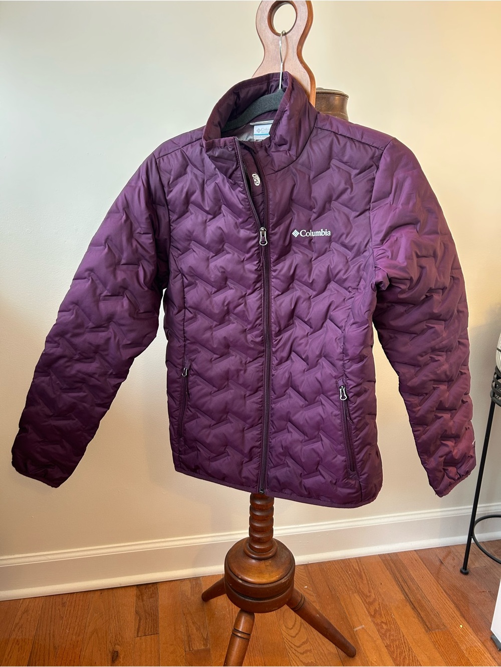 Columbia Women’s Delta Ridge Down Jacket NWOT Size Small